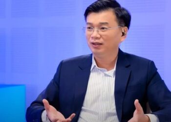 Chủ DN thế chấp hết nhà cửa vay Ngân hàng đầu tư dự án 300 tỷ, giữa chừng bị cắt hạn mức, tiến thoái lưỡng nan: Shark Hùng Anh hiến kế ra sao?