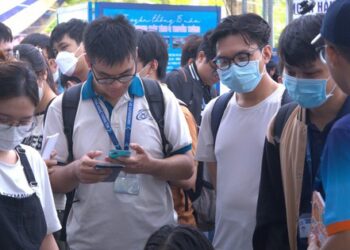 Những vị trí nào có thể nhận mức lương 100 triệu đồng/tháng?