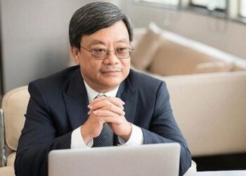 Ông Nguyễn Đăng Quang rời top tỷ phú USD của Forbes