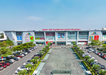 Thay đổi bất ngờ của “đại gia” phân phối ô tô lớn nhất Việt Nam sau khi về một nhà với “trùm” BOT