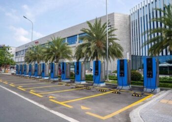 Ông Phạm Nhật Vượng bỏ tiền túi lập công ty mới