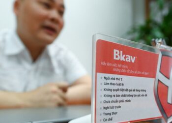 Giữa bế bối nợ lương, công ty của ông Nguyễn Tử Quảng vẫn đang tuyển dụng hàng loạt vị trí