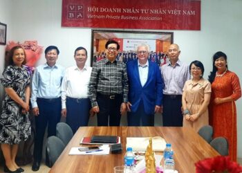 Chủ tịch Hội Doanh nhân Tư nhân Việt Nam làm việc với Chủ tịch Solvay Executive Education Vietnam
