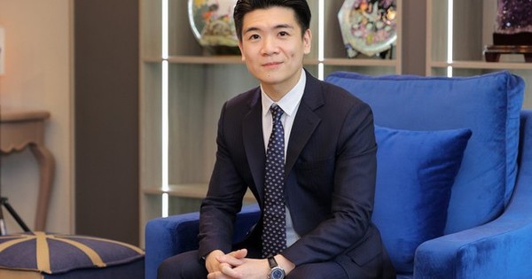 Chuyên Gia Trong Ngành 8 Dự chi 1.100 tỷ đồng mua cổ phiếu SHB, con trai ‘bầu’ Hiển giàu cỡ nào?