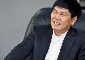 Tỷ phú Trần Đình Long đang rút dần vai trò khỏi Hòa Phát?