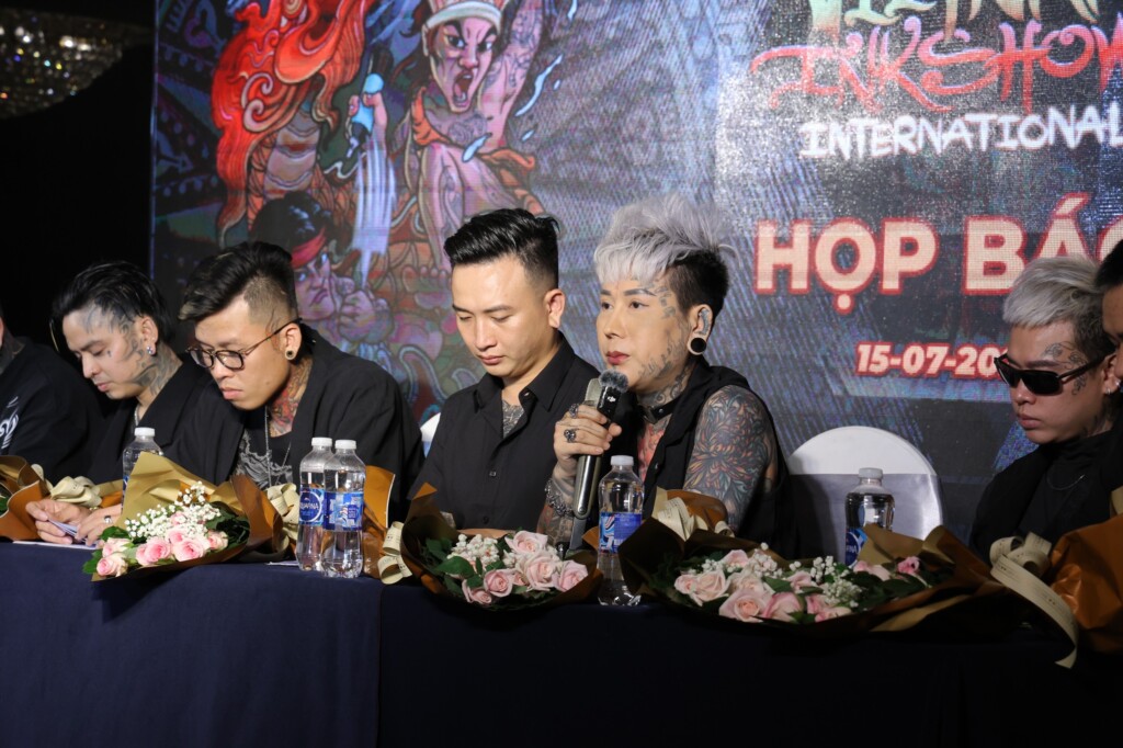 hop bao viet nam ink show international 2024 khoi dau ket noi dam me va sang tao 5