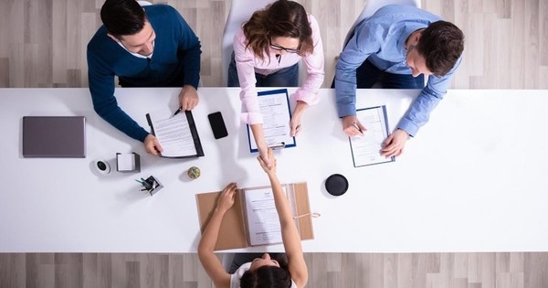 Nhiều doanh nghiệp Việt chuộng chiến lược ‘thổi phồng’ chức danh, tuyển Giám đốc yêu cầu 2 năm kinh nghiệm, thực tế có như mong đợi?