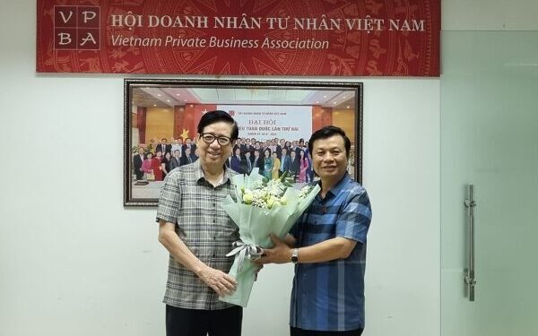Nguyên Thứ trưởng Bộ Nội vụ Nguyễn Trọng Thừa đảm nhiệm cương vị cố vấn Chủ tịch Hội Doanh nhân Tư nhân Việt Nam