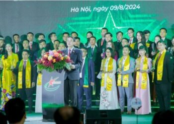 CEO Công ty Cổ phần Bigfa vinh dự đón nhận giải thưởng Top 10 Doanh nhân trẻ Khởi nghiệp xuất sắc năm 2024