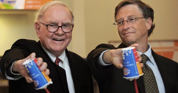 Chuyên Gia Trong Ngành 11 Tình bạn giữa Warren Buffett và Bill Gates rạn nứt, tương lai quỹ Gates Foundation ra sao?