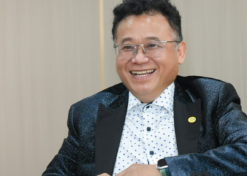 Người từng giàu nhất sàn chứng khoán Việt lập nghiệp thế nào: “Bán gan” vì cuồng việc, uống rượu đến mức bất tỉnh 24 tiếng, bị nghi ngờ là kẻ lừa đảo