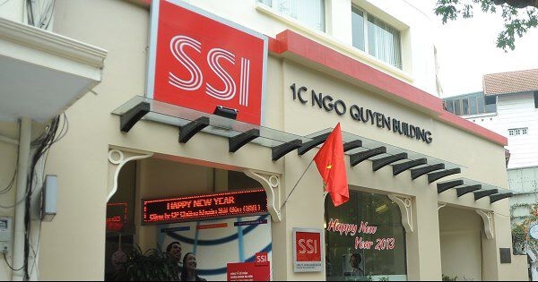 SSI: Lãi kỷ lục nửa đầu năm nhưng con trai chủ tịch vẫn chọn bán hết cổ phiếu