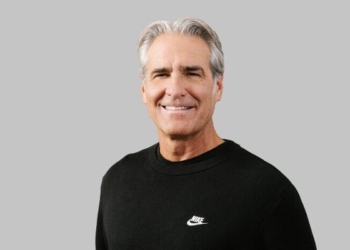 Hành trình từ thực tập sinh đến CEO Nike