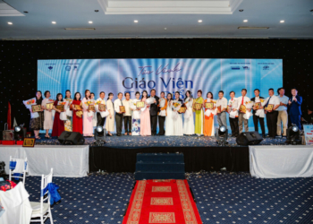 SỰ KIỆN TÔN VINH GIÁO VIÊN TIÊU BIỂU NGÀNH CHĂM SÓC SẮC ĐẸP 2024: DẤU ẤN TRI ÂN VÀ LAN TỎA GIÁ TRỊ NGHỀ NGHIỆP