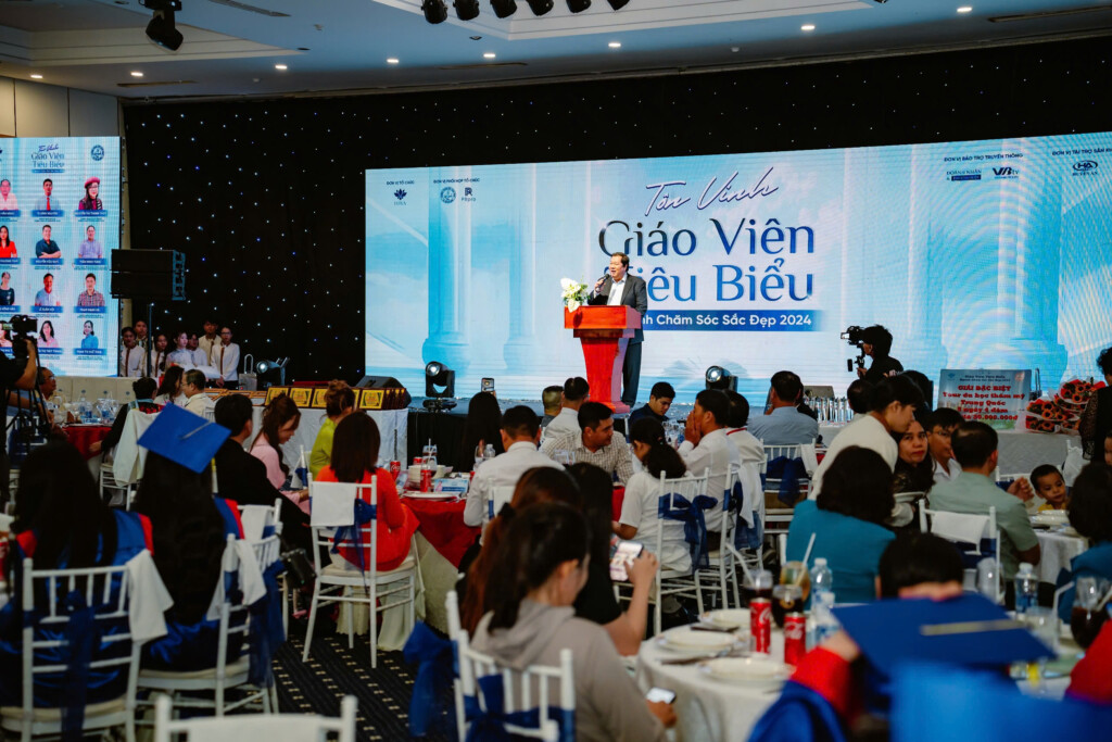 su kien ton vinh giao vien tieu bieu nganh cham soc sac dep 2024 dau an tri an va lan toa gia tri nghe nghiep 8