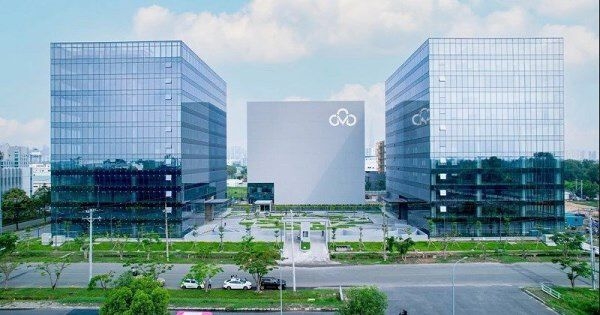 Chuyển đối số thực chất là một cuộc cách mạng toàn diện dể quan hệ sản xuất tiến kịp với lực lượng sản xuất số