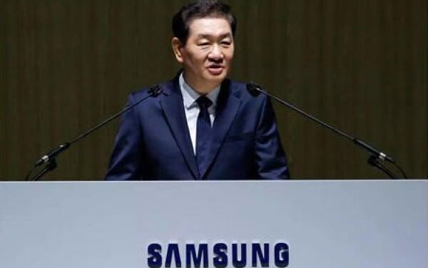 CEO Samsung Electronics đột ngột qua đời