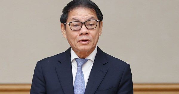 Ông Trần Bá Dương rời Top tỷ phú USD của Việt Nam