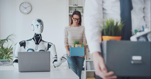 Biểu đồ: 1/4 số bài đăng tuyển việc công nghệ liên quan đến AI, chủ yếu các ngành truyền thông, tài chính-ngân hàng, bảo hiểm, bất động sản, bán lẻ