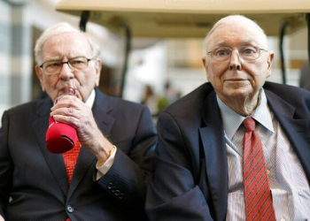 Warren Buffett trả lời câu hỏi: Tại sao không mua bất động sản mà lại đầu tư cổ phiếu?