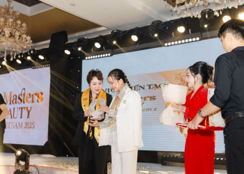 Master Kim Chang Giữ Vai Trò Mentor Truyền Cảm Hứng Tại Sự Kiện The Masters Beauty Of Vietnam Season 2