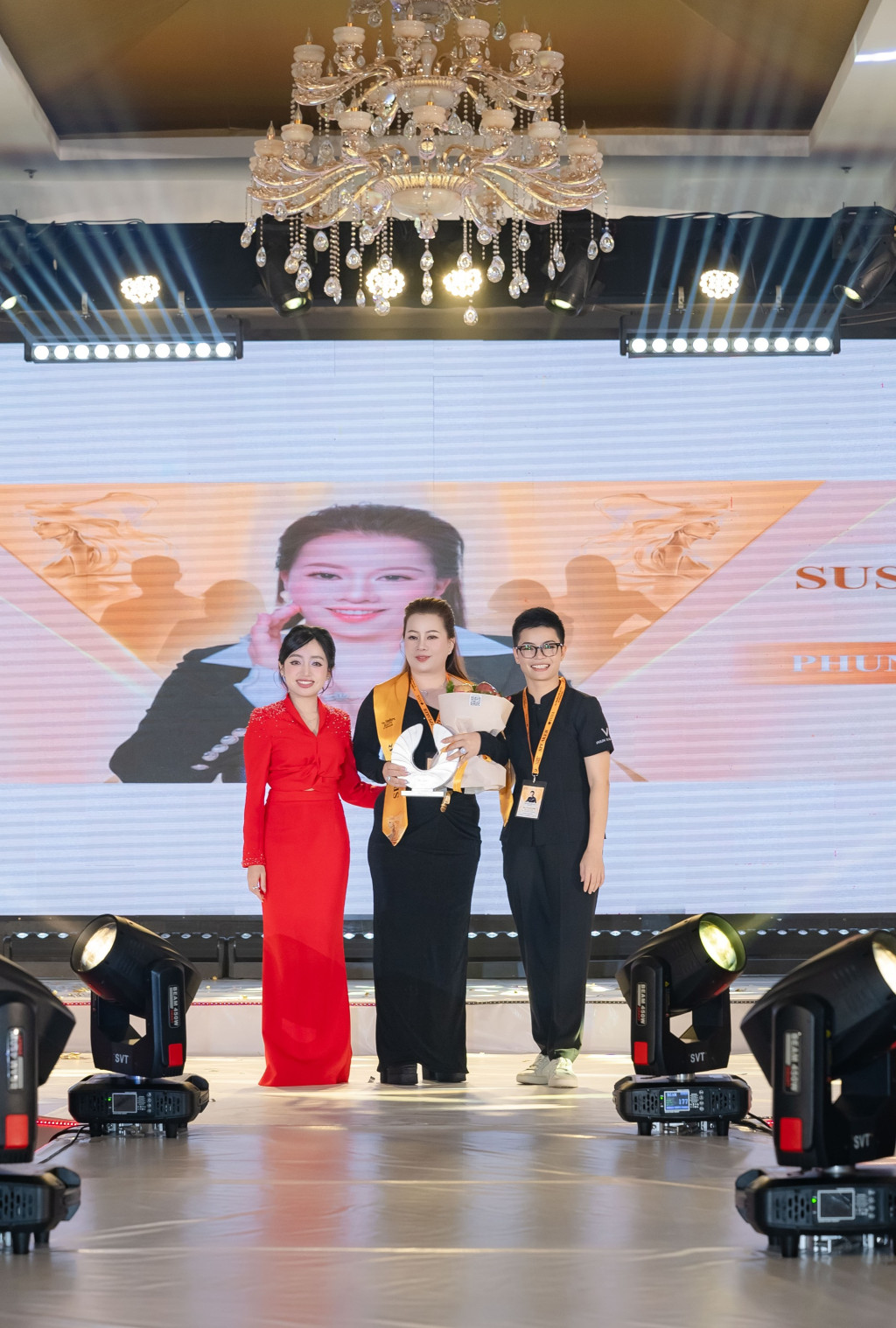 master susan singapore trinh dien ky thuat healedbrows dang cap tai the masters beauty of vietnam season 2 3