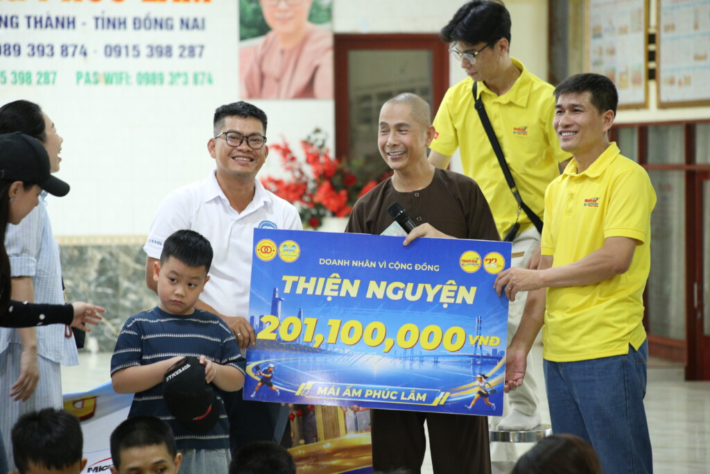 tu giai thi dau pickleball nguyen kim 2026 den hanh trinh se chia cung tre em co hoan canh kho khan