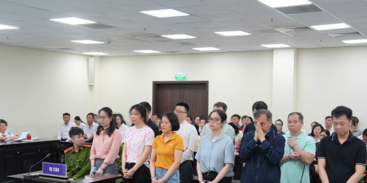Ông chủ Vàng Phú Cường lãnh 14 năm 6 tháng tù vì chuyển trái phép hơn 425 triệu USD